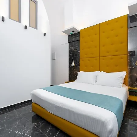 Hotel Deluxe Santorini Fira (Santorini)