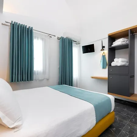 Deluxe Santorini 4*