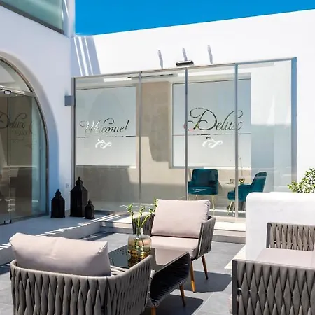 Deluxe Santorini Hotel 4*