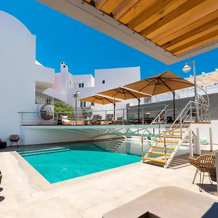 Deluxe Santorini Fira (Santorini)