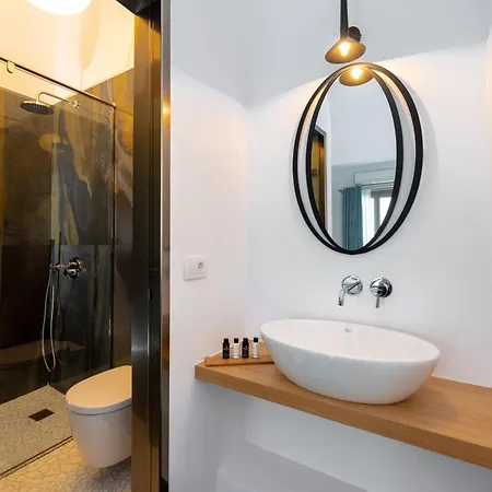Deluxe Santorini Hotel 4*