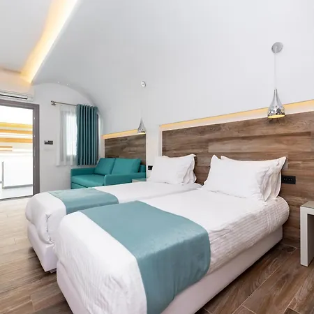 Hotel Deluxe Santorini 4*